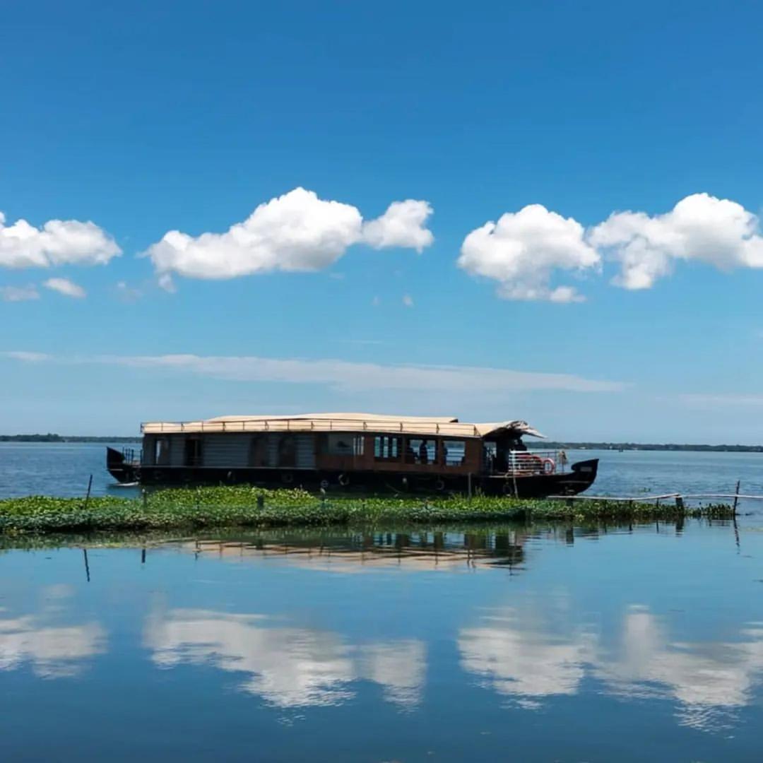 Hotel Water Scapes Kumarakom Esterno foto